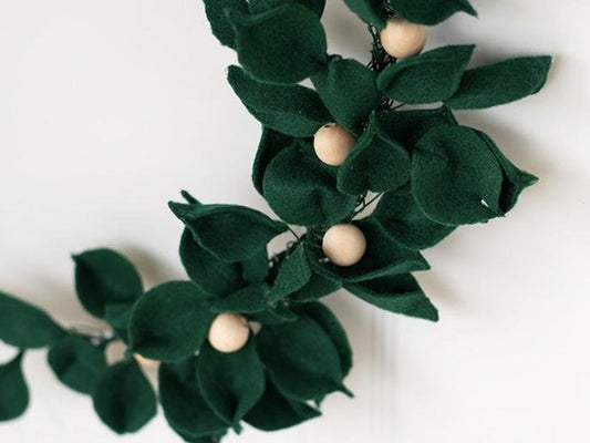 Felt Leaf Wreath - Cara & Co Craft Supply